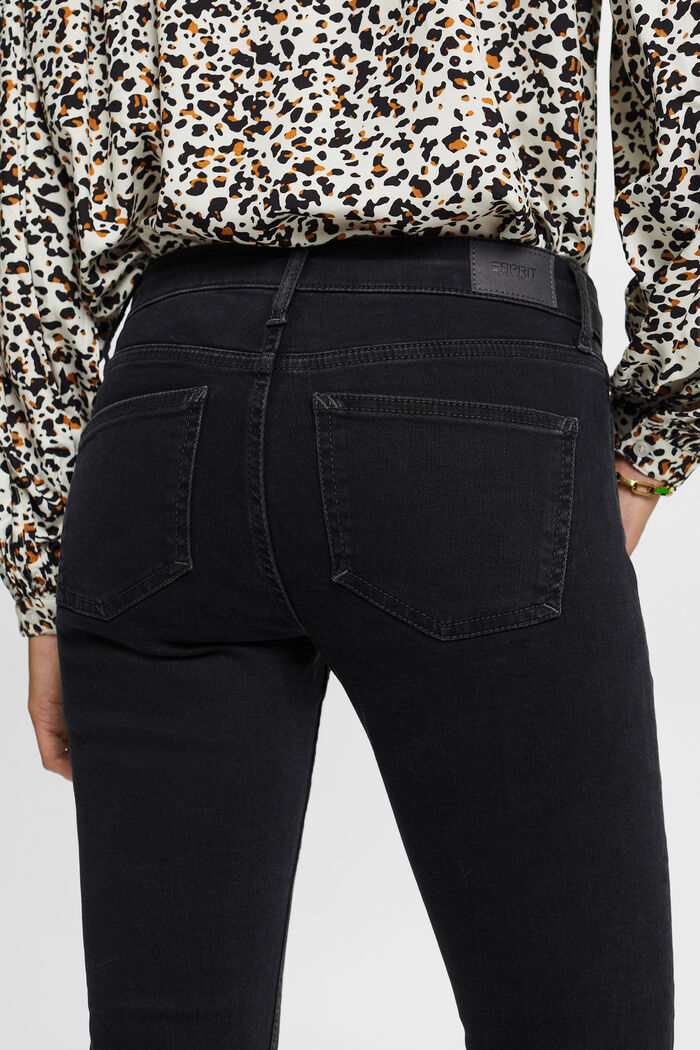 Verkürzte Bootcut Jeans mit mittlerer Bundhöhe, BLACK DARK WASHED, detail image number 2