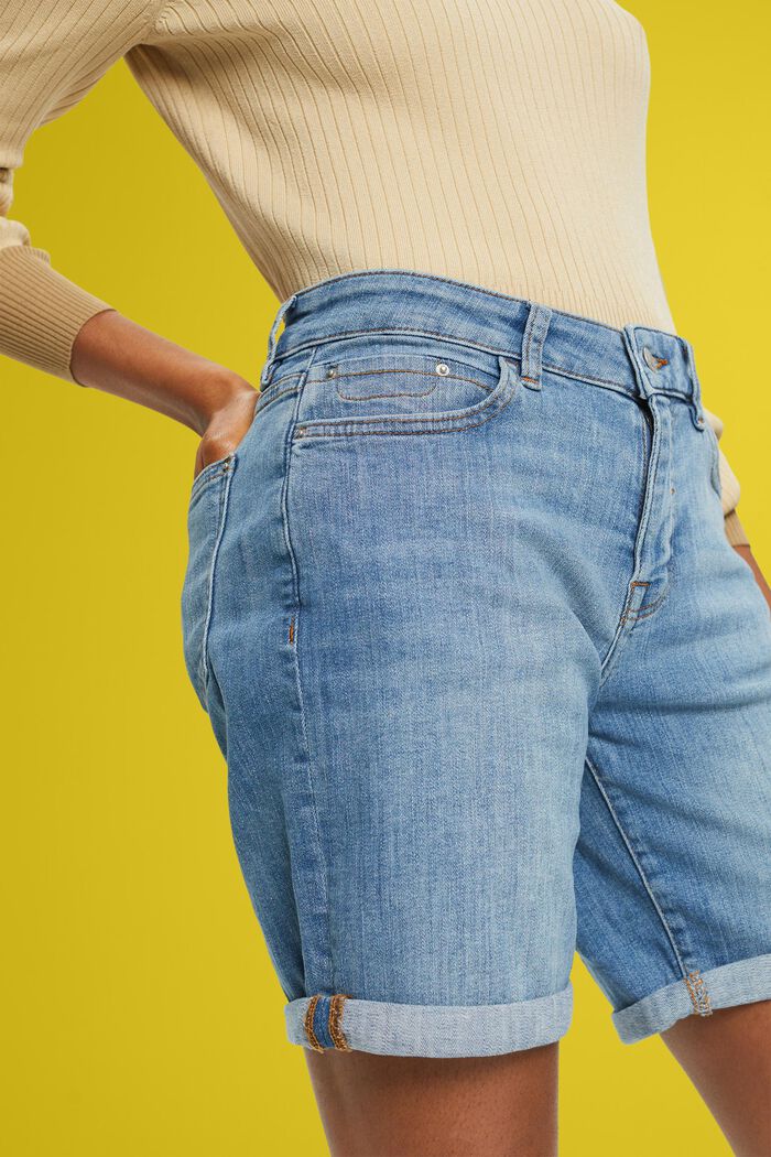 Jeans-Shorts mit Stretch, BLUE LIGHT WASHED, detail image number 2