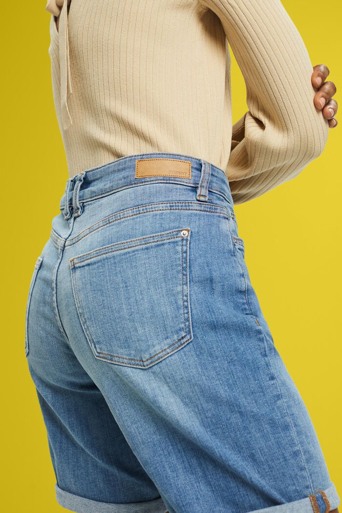 Jeans-Shorts mit Stretch, BLUE LIGHT WASHED, detail image number 4