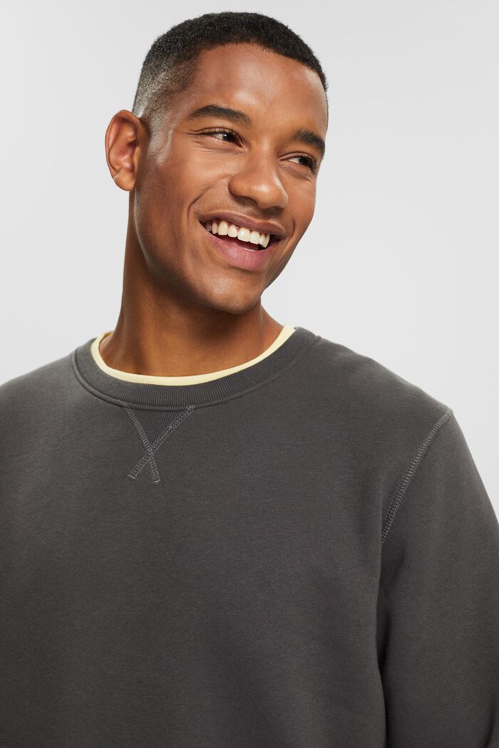 Unifarbenes Sweatshirt im Regular Fit, BLACK, detail image number 2