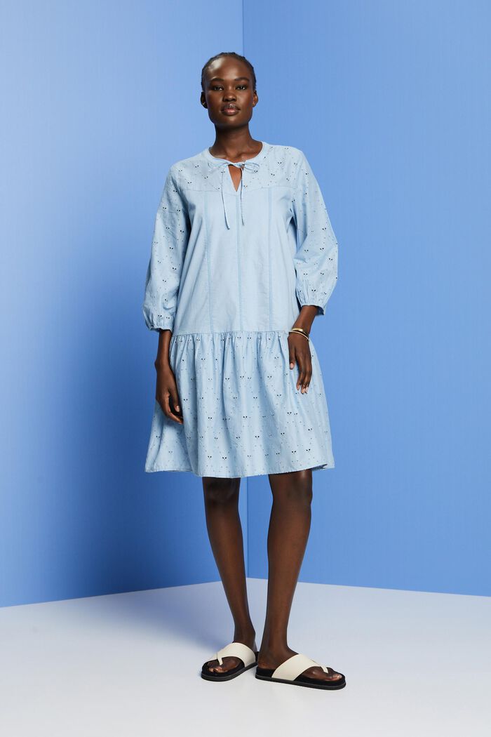 Kleid mit Stickerei, 100 % Baumwolle, LIGHT BLUE LAVENDER, detail image number 1