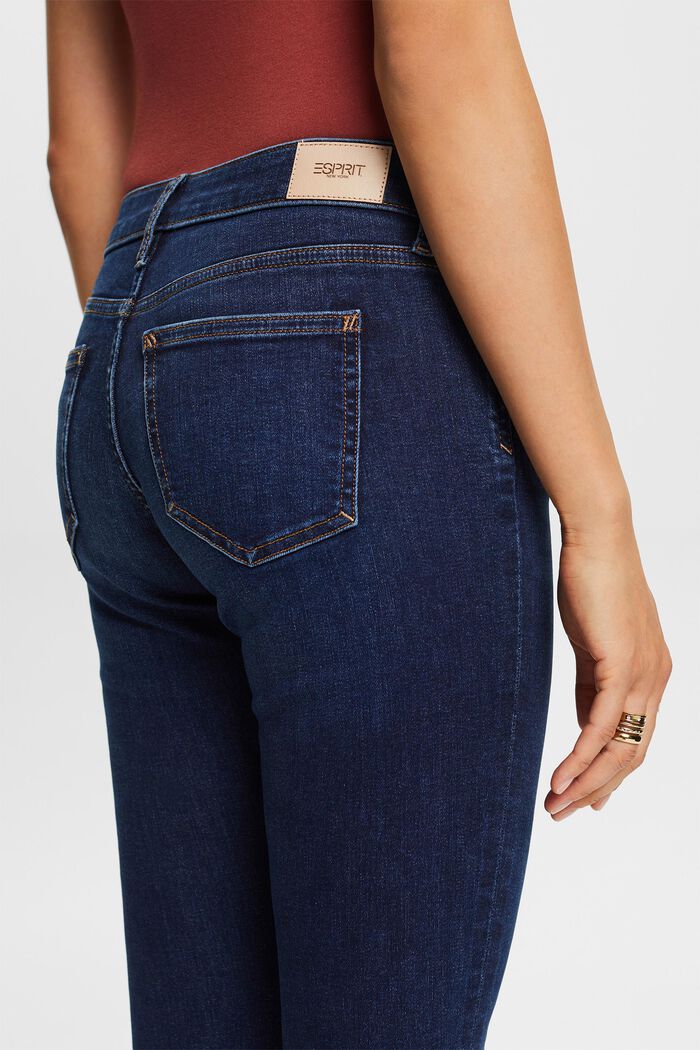 Schmale Jeans mit niedriger Bundhöhe, BLUE DARK WASHED, detail image number 4