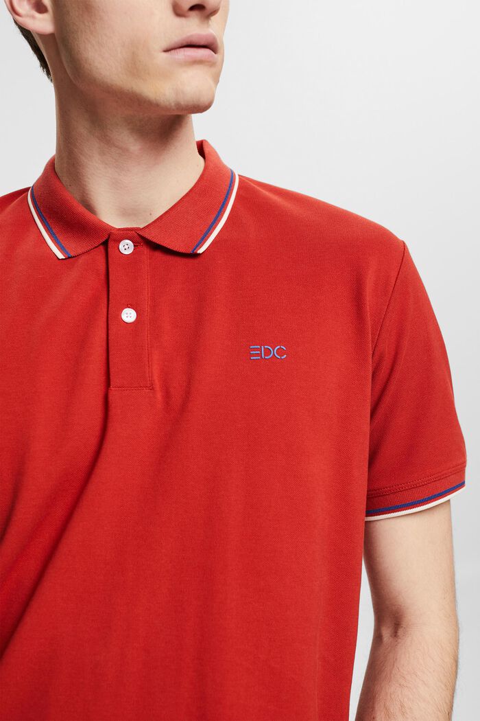 Piqué-Poloshirt mit Logodetail, RED ORANGE, detail image number 0