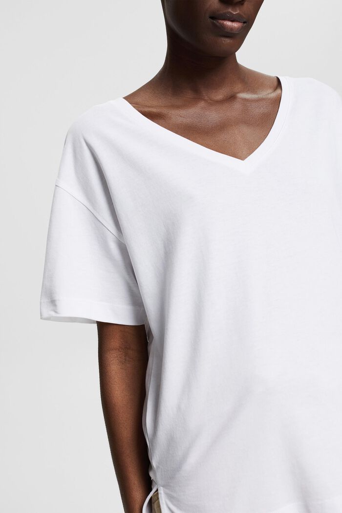 Mit TENCEL™: T-Shirt mit V-Ausschnitt, WHITE, detail image number 2