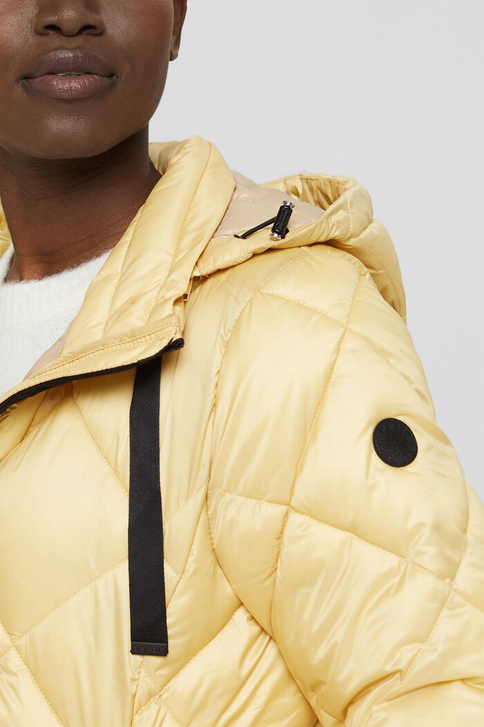 Recycelt: Steppjacke mit variabler Kapuze, DUSTY YELLOW, detail image number 2