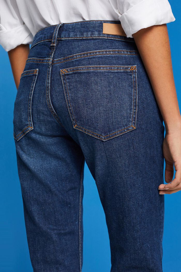 Capri-Jeans mit mittelhohem Bund, BLUE DARK WASHED, detail image number 2