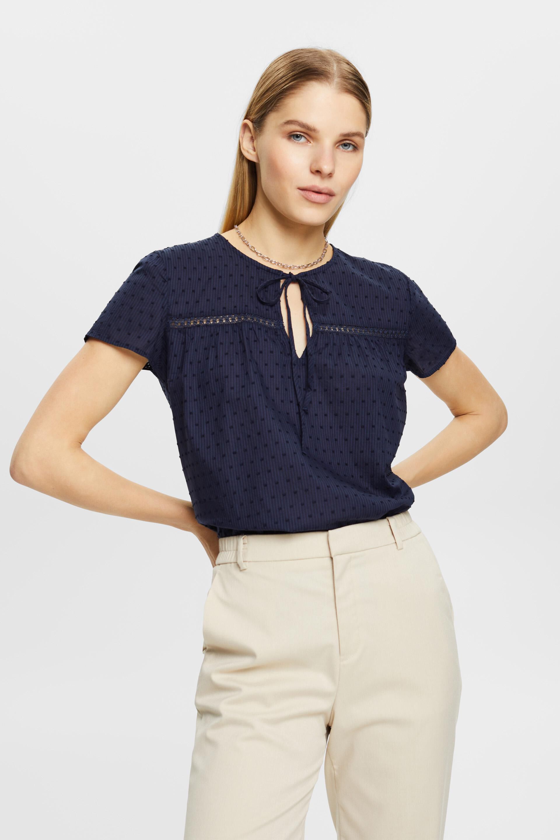 ESPRIT - Dobby-Bluse mit Bindedetail in unserem Online Shop