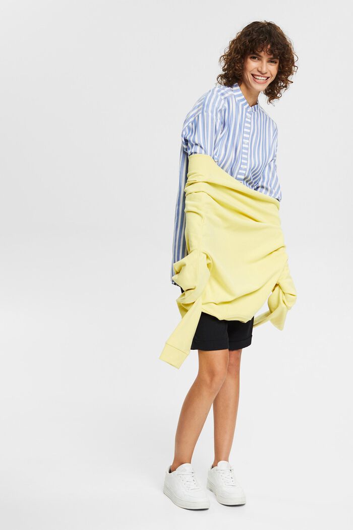 Mit TENCEL™: gestreifte Oversize-Bluse, LIGHT BLUE, detail image number 1