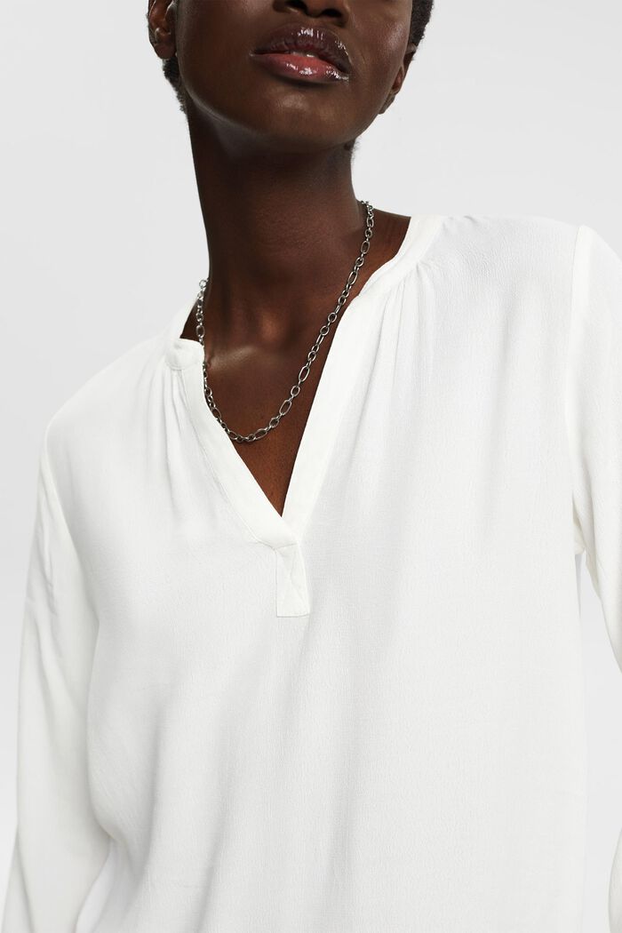 Bluse mit V-Ausschnitt aus LENZING™- und ECOVERO™-Viskose, OFF WHITE, detail image number 2