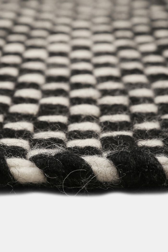 Carpets, BLACK, detail image number 1