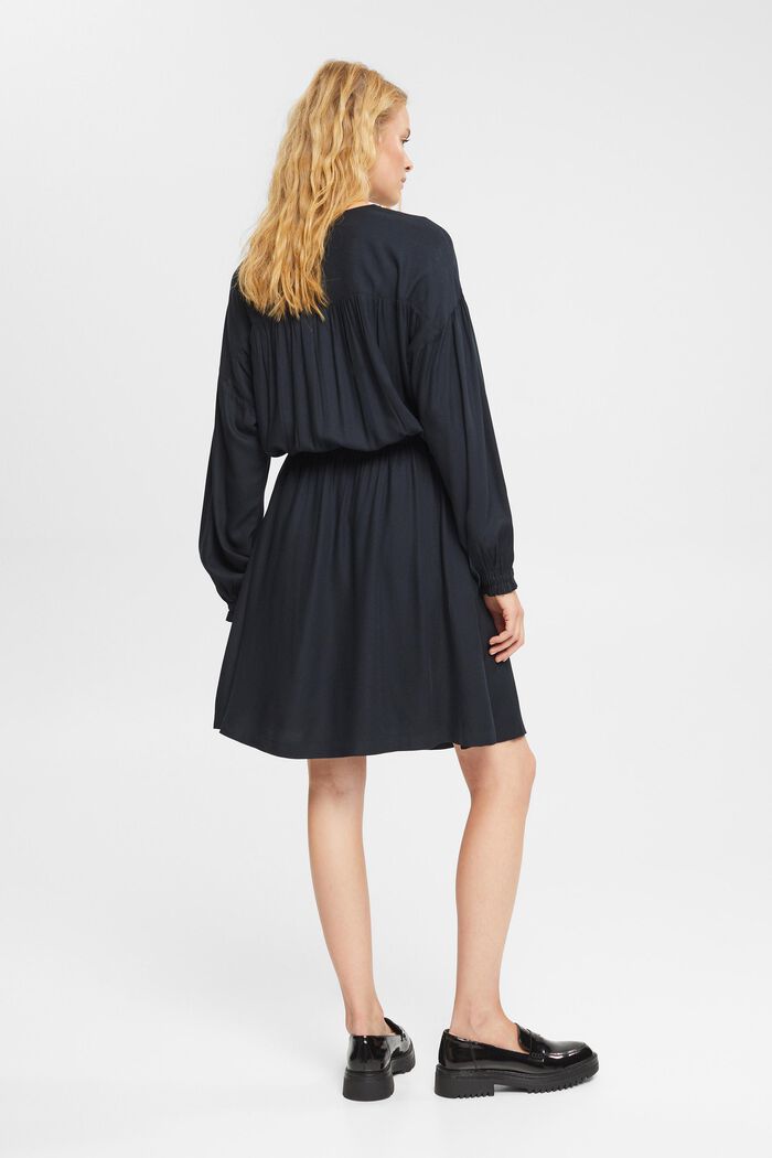 Kleid mit elastischem Taillenbund, LENZING™ ECOVERO™, BLACK, detail image number 4