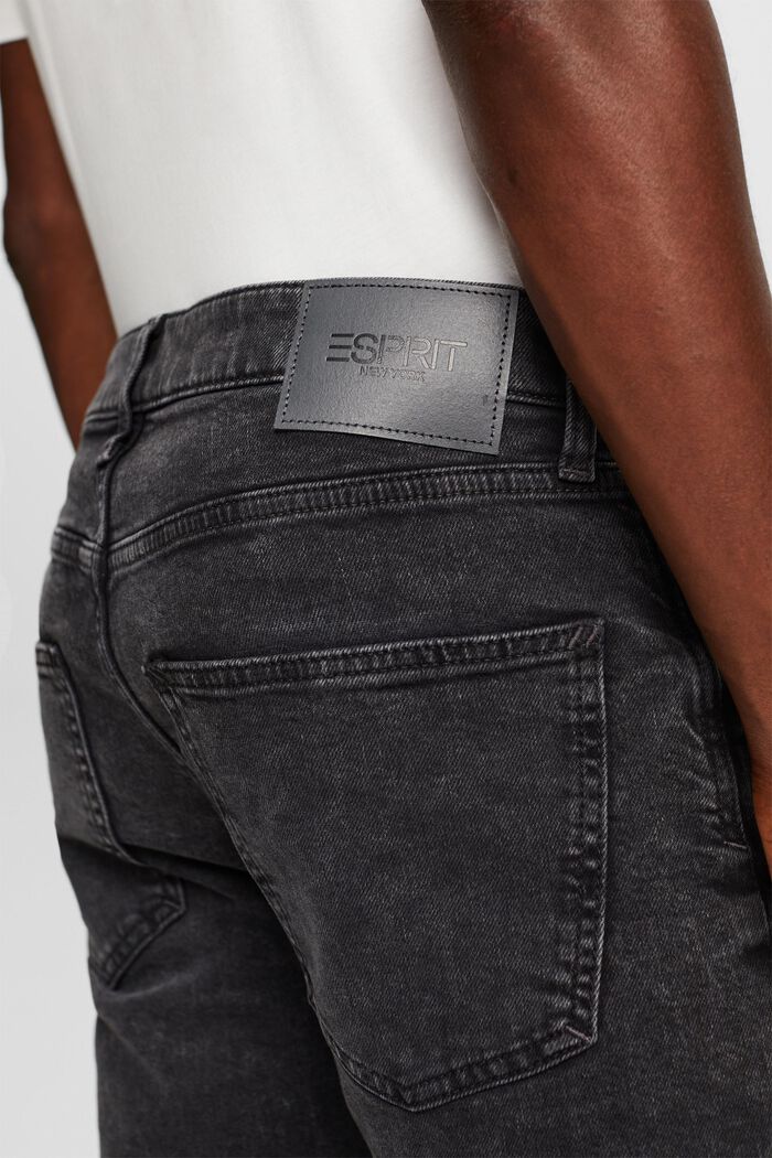 Jeans mit mittlerer Bundhöhe und schmaler Passform, BLACK MEDIUM WASHED, detail image number 4