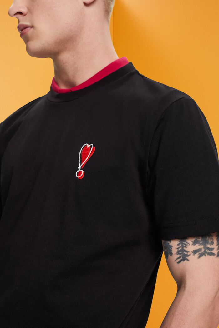T-Shirt mit Herzmotiv aus nachhaltiger Baumwolle, BLACK, detail image number 2