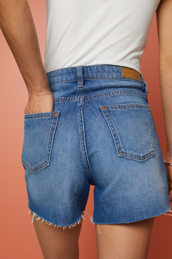 Jeans-Shorts mit ungesäumten Kanten, BLUE MEDIUM WASHED, detail image number 4